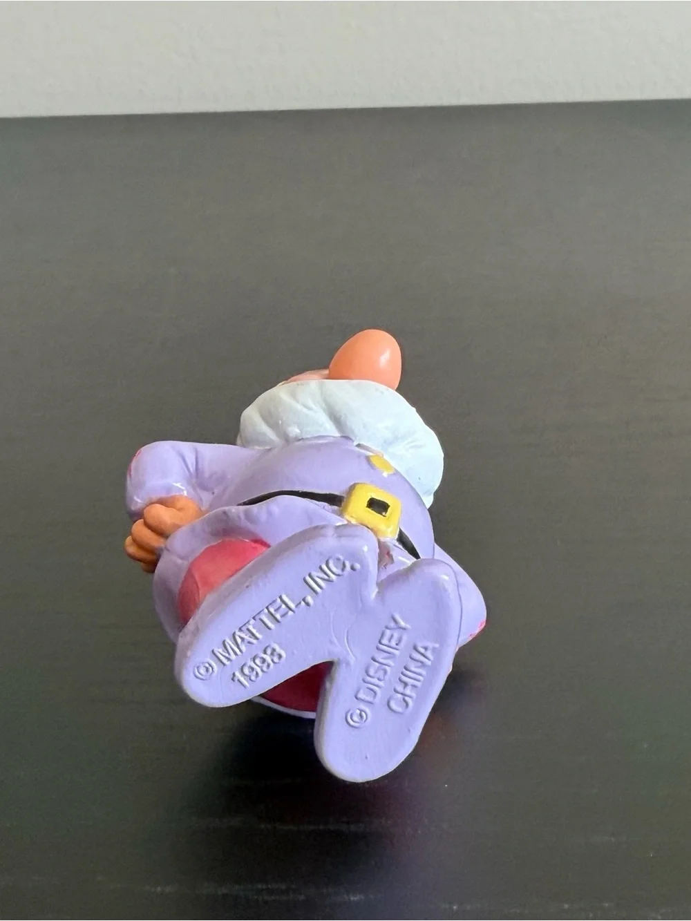 Mattel Disney Sneezy Dwarf Toy Figure PVC Snow White 1993 Cake Topper 2.25in